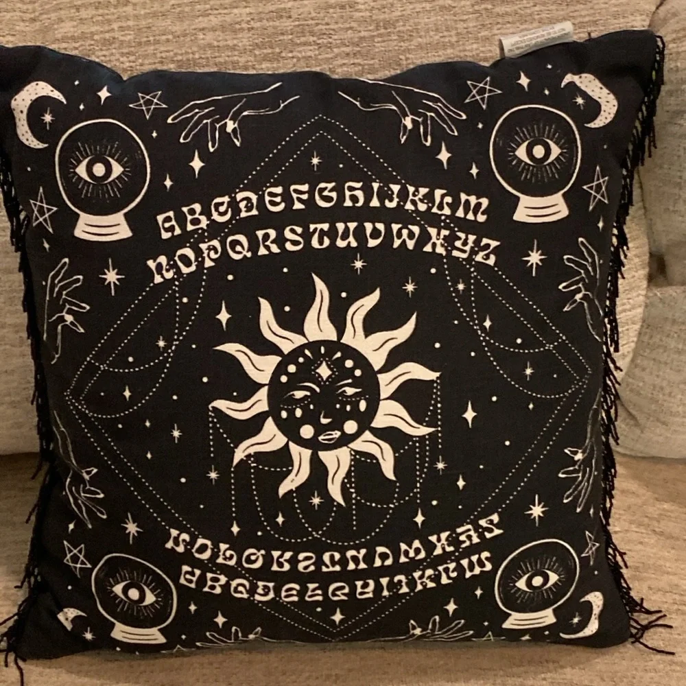 NWOT Indigo Moon Celestial Decorative Accent Pillow